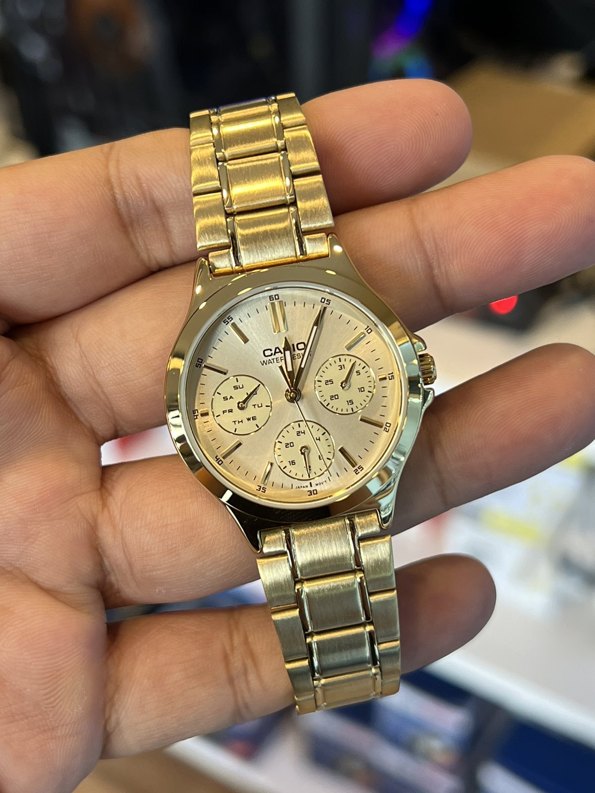 Casio LTP-V300G-9AUDF | Watches for Women