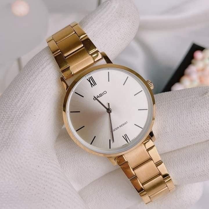 Casio LTP-VT01G-9BUDF Standard Golden Ladies Chain Watch