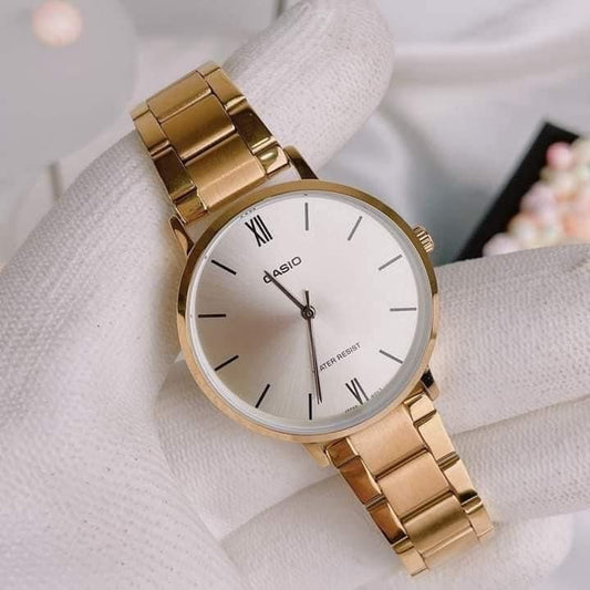 Casio LTP-VT01G-9BUDF Standard Golden Ladies Chain Watch